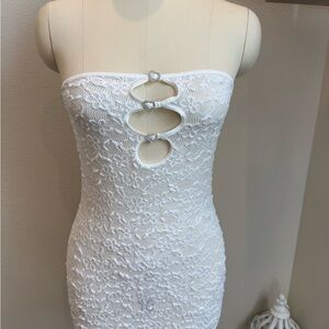 Elegant White Lace Vase Cover